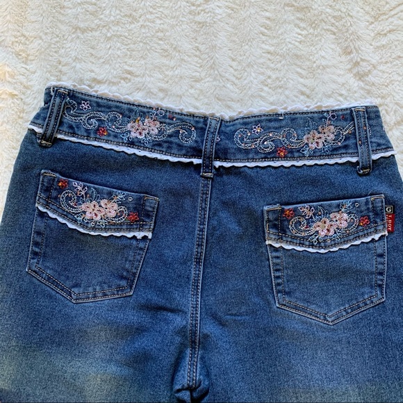 Embroidered Floral Jeans - Picture 7 of 11